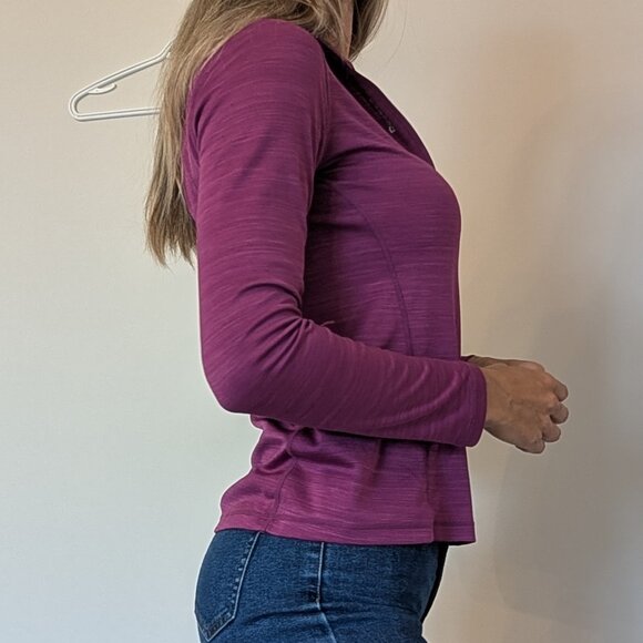Reebok, colar, quarter zip,  long sleeve, thumb hole, magenta pink, size small - Picture 8 of 14